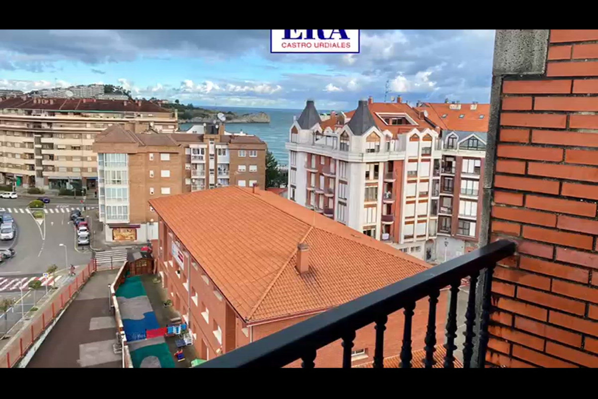 Продажа квартиры на Calle Leonardo Rucabado, Кастро-Урдьялес
photo 2