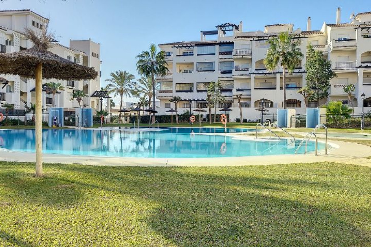 Sale of apartment in Carretera el Peñoncillo, 67, Manilva
photo 1