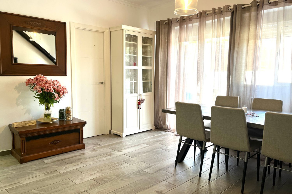 Здание Жилой площадью 435м2 на продажу в Муро photo 3