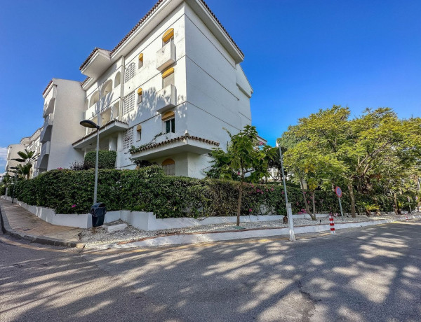 Продажа квартиры в  San Pedro de Alcántara , Marbella photo 2