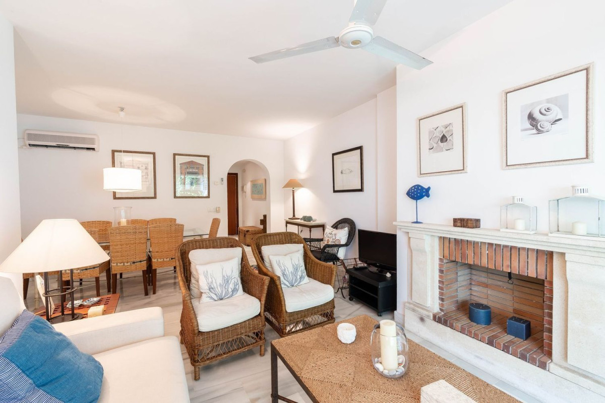 Sale of apartment in San Pedro de Alcántara, Marbella
 photo 5