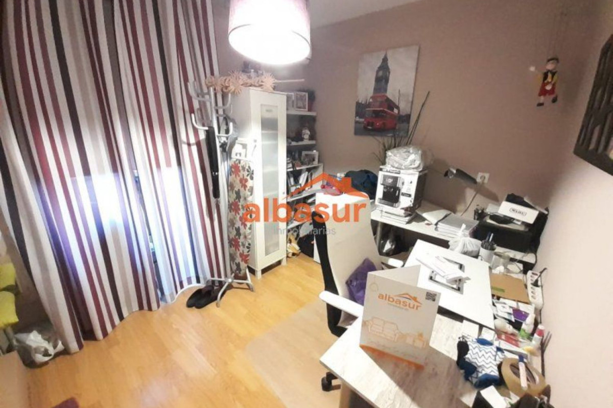 Sale of apartment in Plaza del Tambor s/n, Centro District - Historical Center
 photo 2