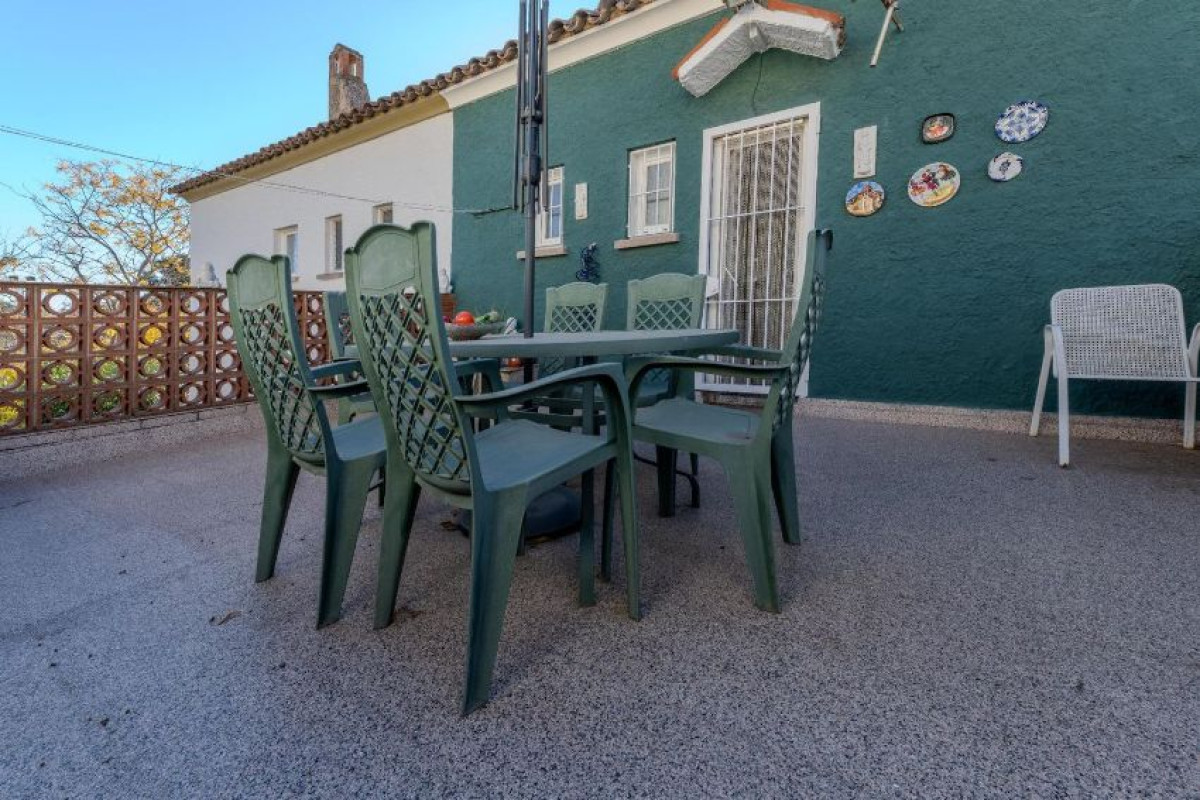 Sprzedaż niezależnego domku jednorodzinnego w La Creu de Barberà - Avinguda - Eixample , Sabadell photo 1
