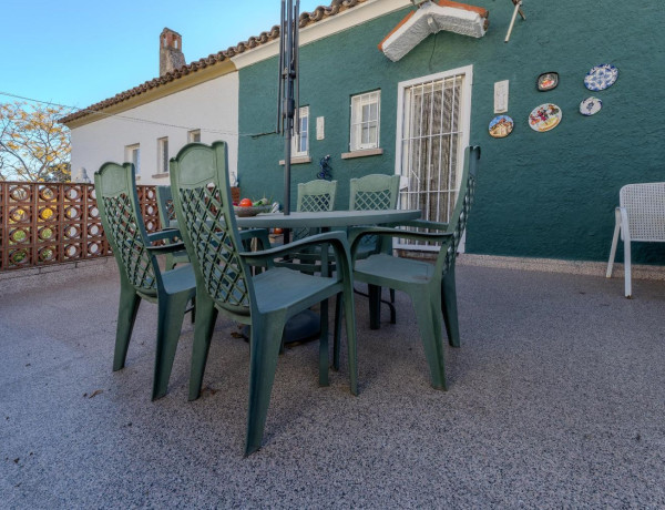 Chalet independiente en venta en  La Creu de Barberà - Avinguda - Eixample , Sabadell photo 2
