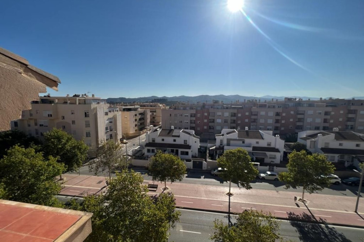 Penthouse sale in Avenida Villa de Madrid, Vélez-Málaga photo 3
