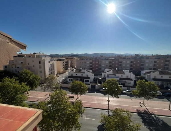 Penthouse for sale in Avenida Villa de Madrid, Vélez-Malaga thumbnail 2