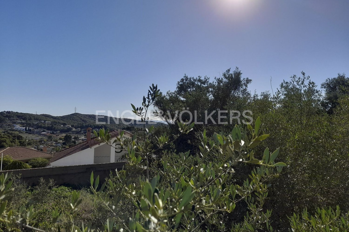 Terreno en venta en Cunit, Tarragona photo 3