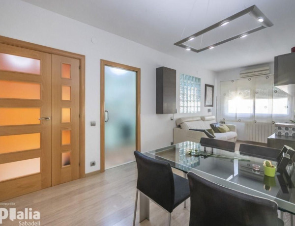 Piso en venta en  Centre , Sabadell photo 1