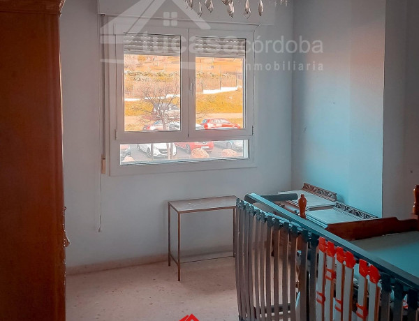 Piso en venta en  Santa Rosa - Valdeolleros , Distrito Santa Rosa - Valdeolleros photo 4