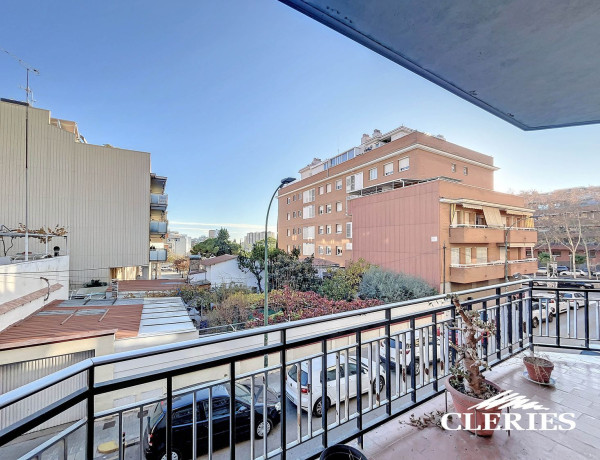 Таунхаус на продажу в Marqués d'Espanya , Esplugues de Llobregat thumbnail 2