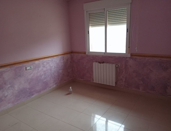 Таунхаус на продажу в Calle Bélgica , Linares thumbnail 2
