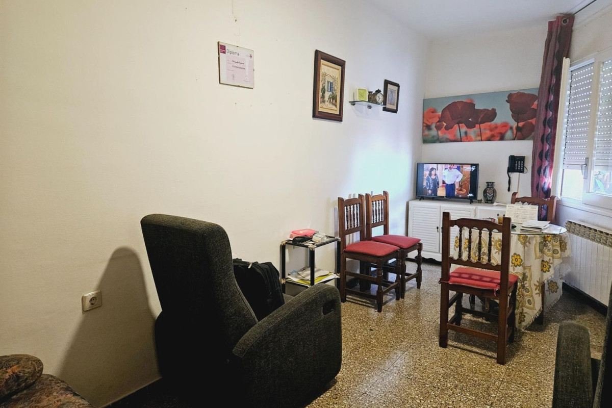Sale of apartment in Center, Esplugues de Llobregat
 photo 2