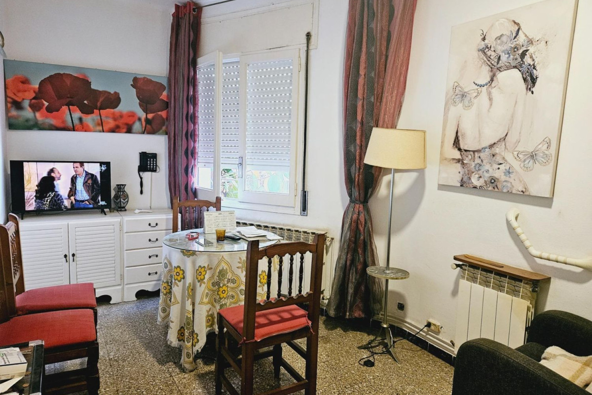 Sale of apartment in Center, Esplugues de Llobregat
 photo 3
