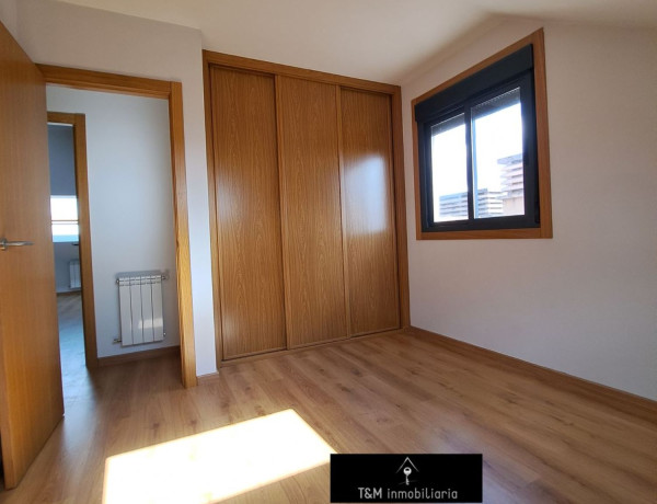 Dúplex en venta en calle Río Navea photo 1