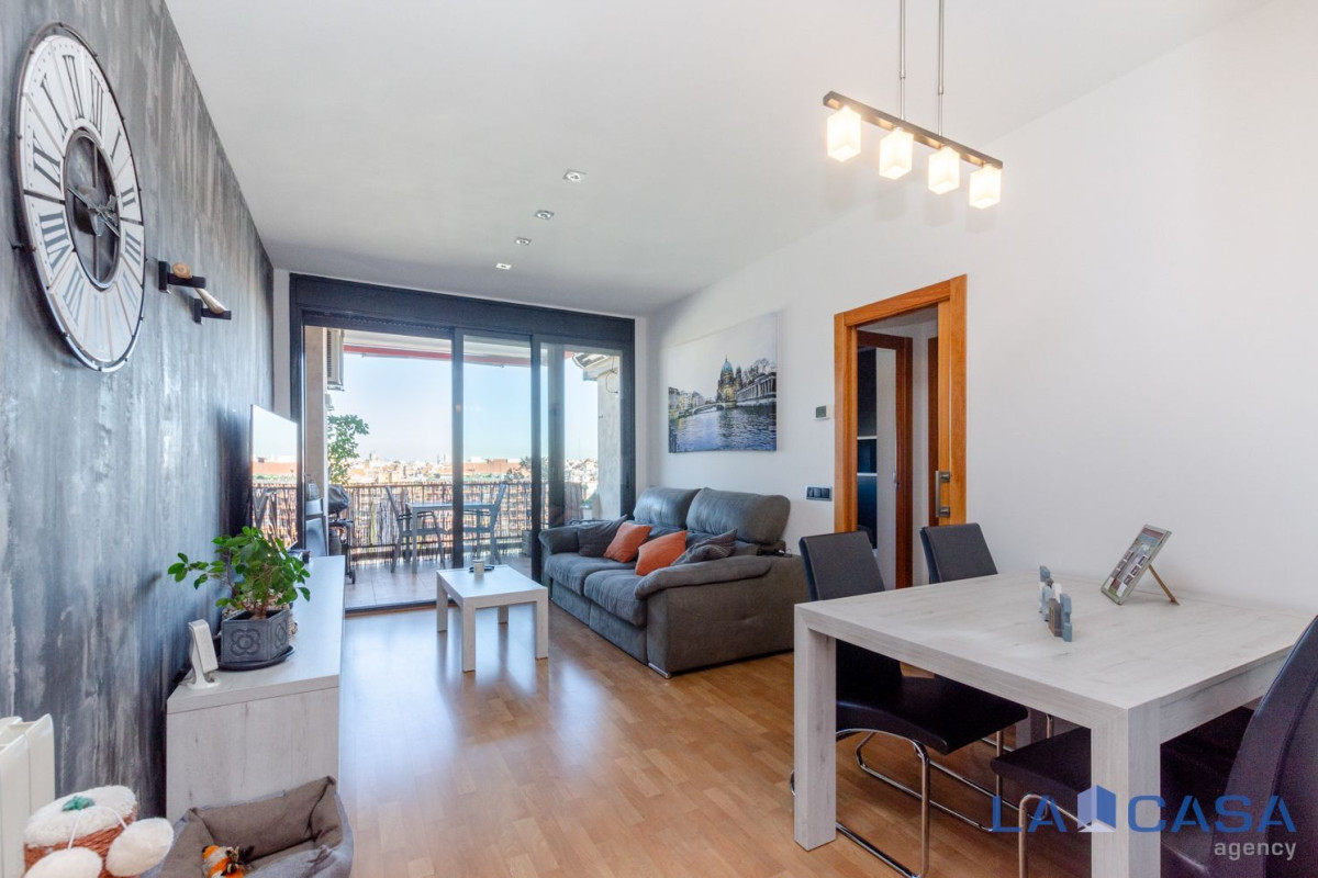 Продажа квартиры на Calle de la Riera Blanca, Госпиталет-де-Льобрегат
 photo 2