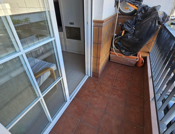 Piso en venta en  Santa Rosa - Valdeolleros , Distrito Santa Rosa - Valdeolleros photo 4