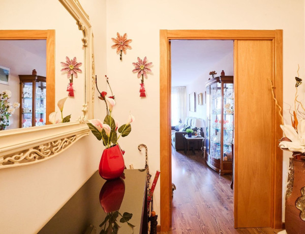 Piso en venta en Calle de Llefià, Badalona thumbnail 1