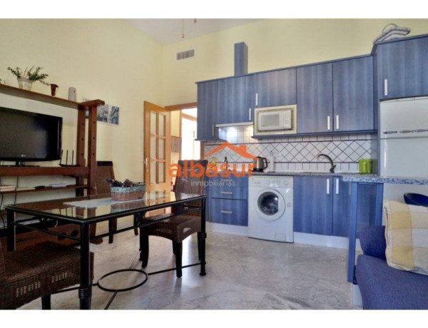 Piso en venta en Calle Escultor Juan de Mesa s/n, Distrito Centro - Casco Histórico photo 1