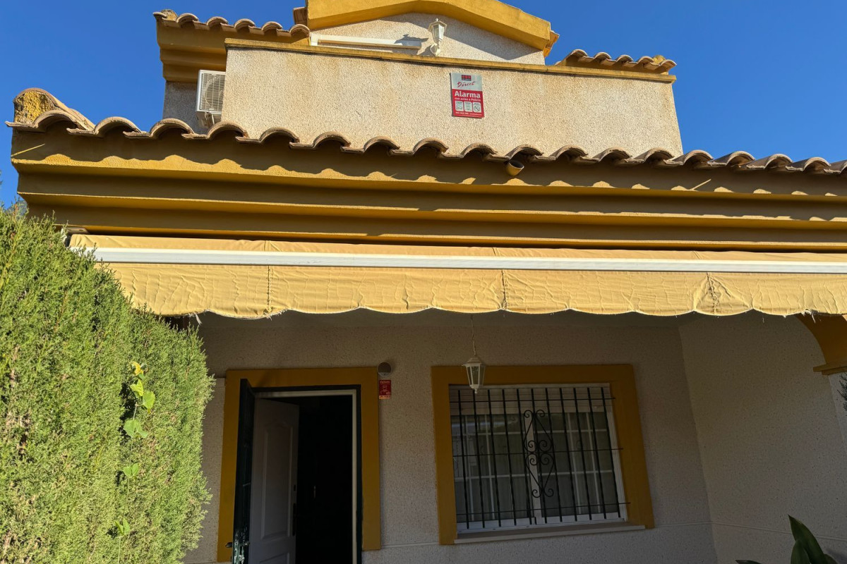 Venta de chalet adosado en  Calle Lavapiés , San Javier photo 3