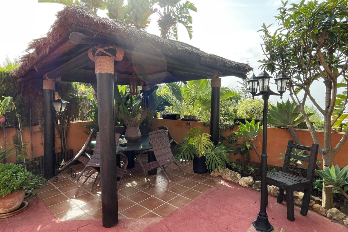 Sale of townhouse in , Chilches photo 2