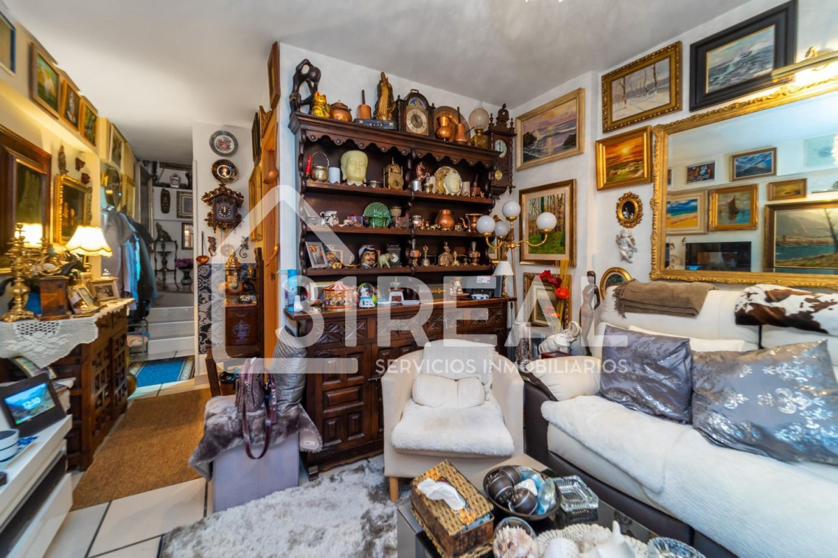 Venta de bajo en Calle de La Bañeza, Madrid
 photo 4
