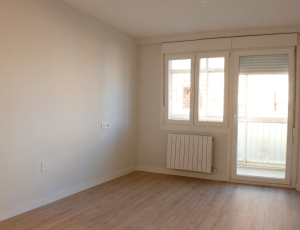 Apartment for sale in Calle Manflorido, 1, Palencia thumbnail 2