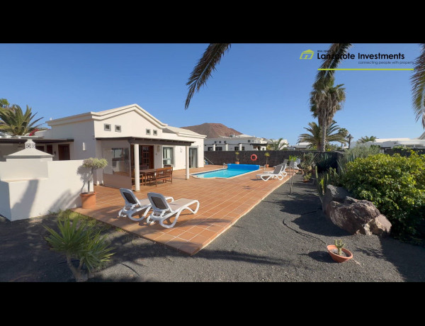 Detached villa for sale in  Playa Blanca , Yaiza photo 1