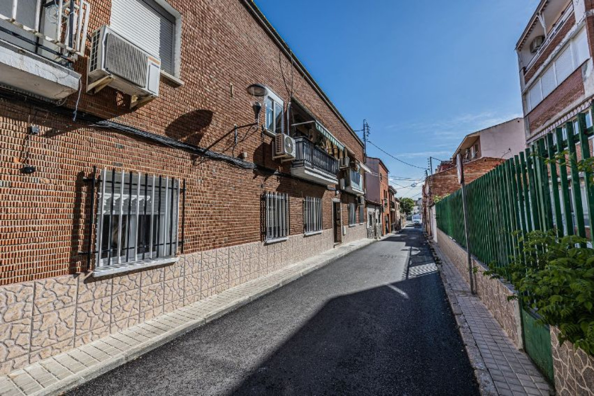 Piso en venta en San Antonio, Velilla de San Antonio
photo 1