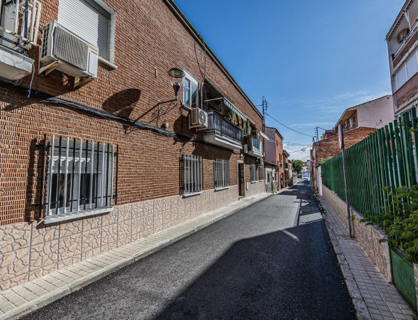 Apartment for sale in , Velilla de San Antonio thumbnail 1