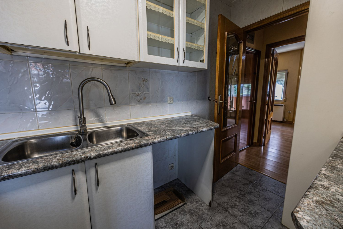 Piso en venta en San Antonio, Velilla de San Antonio
photo 5