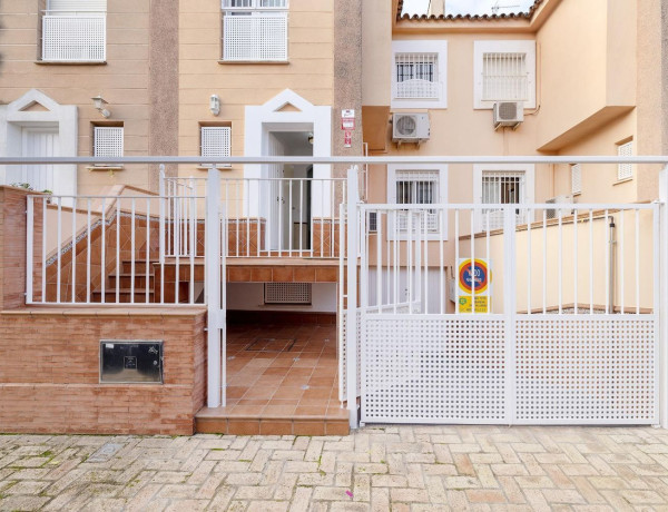 Semi-detached house for sale in  Calle Fedra , Mairena del Aljarafe photo 4