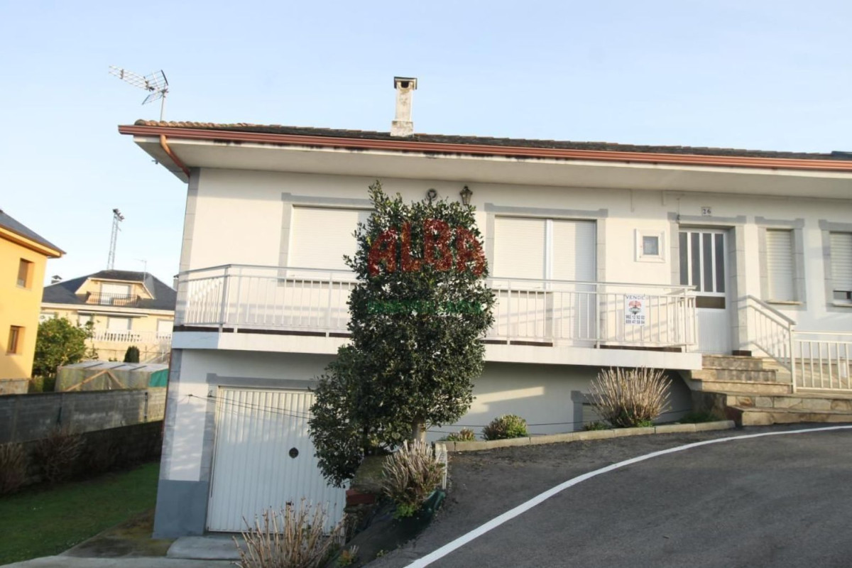Venta de chalet adosado en , Ribadeo photo 1