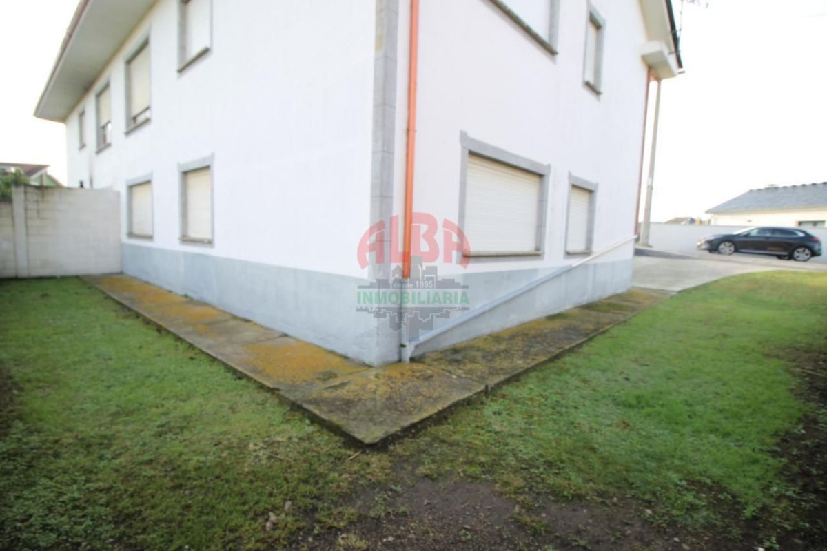 Venta de chalet adosado en , Ribadeo photo 5