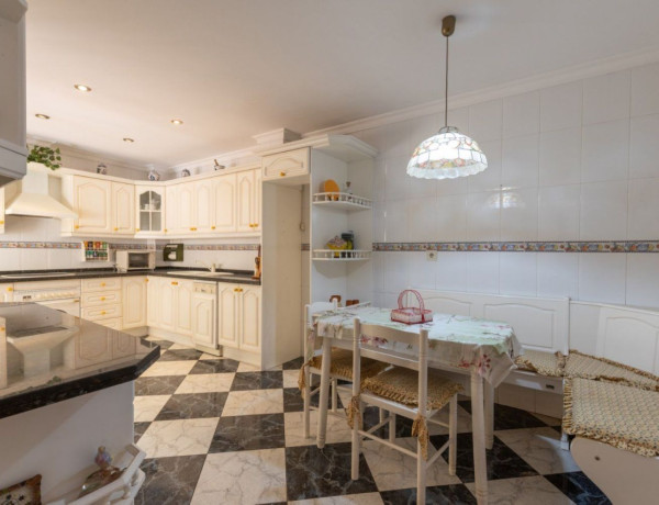 Detached villa for sale in San Antón , Armilla thumbnail 2