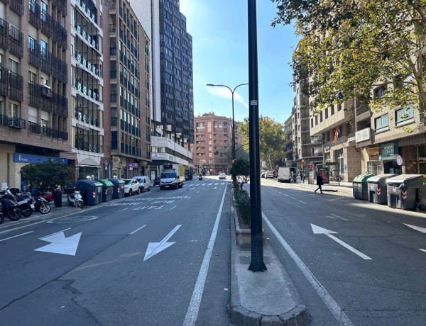 Piso en venta en  Avenida de César Augusto, Zaragoza photo 4