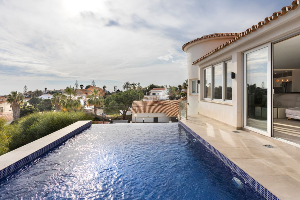 Sale of independent chalet in Calle Noruega s/n, Mijas
 photo 2