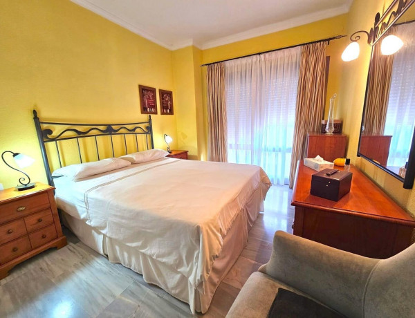 Apartment for sale in  Urb. BAHIA DE ESTEPONA, Estepona photo 4