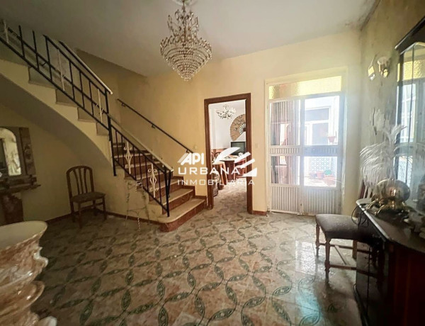 Detached villa for sale in  Calle Llorente el Ciego, Lucena photo 1