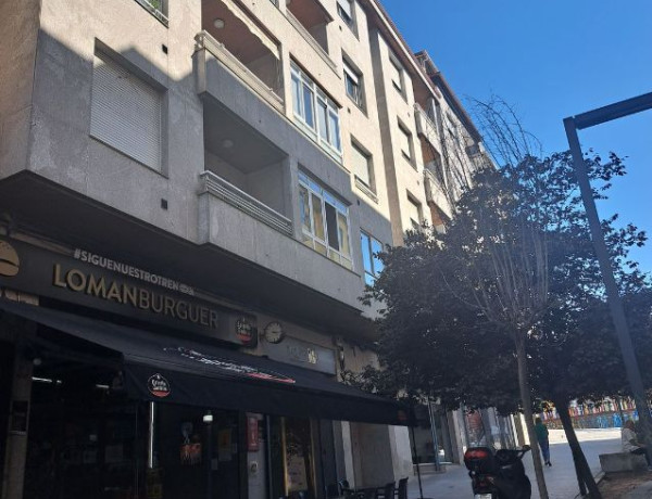 Apartment for sale in Calle Monte Medo, Ourense photo 1