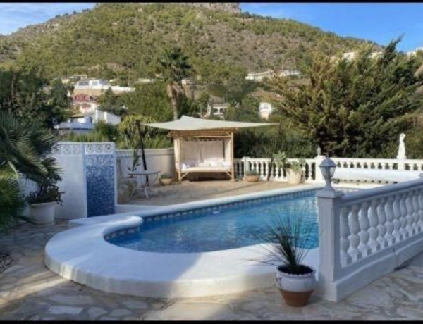 Chalet independiente en venta en  Maryvilla , Calpe photo 2