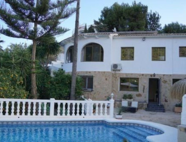 Chalet independiente en venta en  Maryvilla , Calpe photo 4