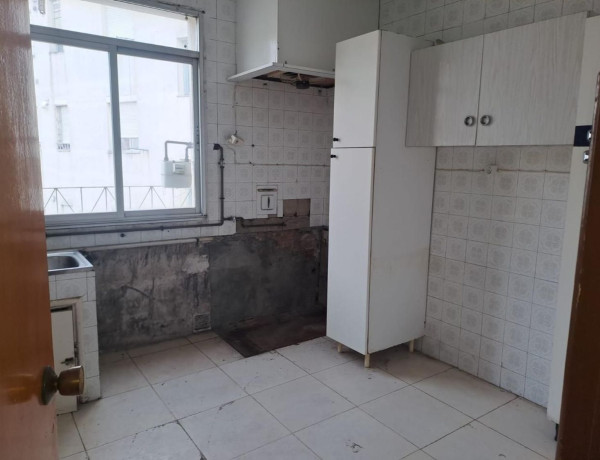 Piso en venta en Avenida Bierzo, Ponferrada thumbnail 2