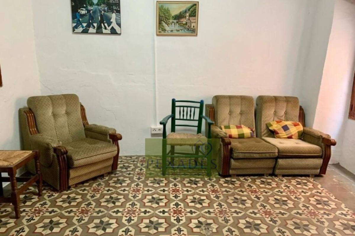 Properties for sale and rent in Spain photo 3