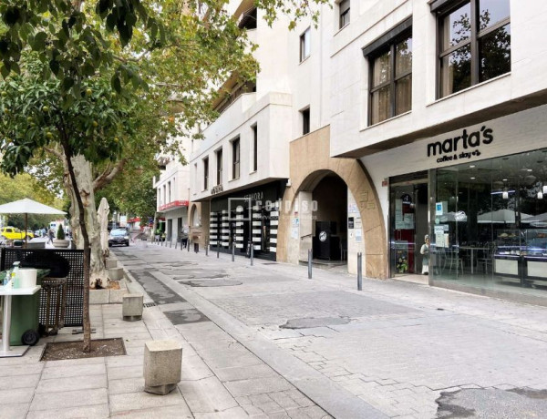 Piso en venta en Ronda de los Tejares, Distrito Centro - Casco Histórico photo 1