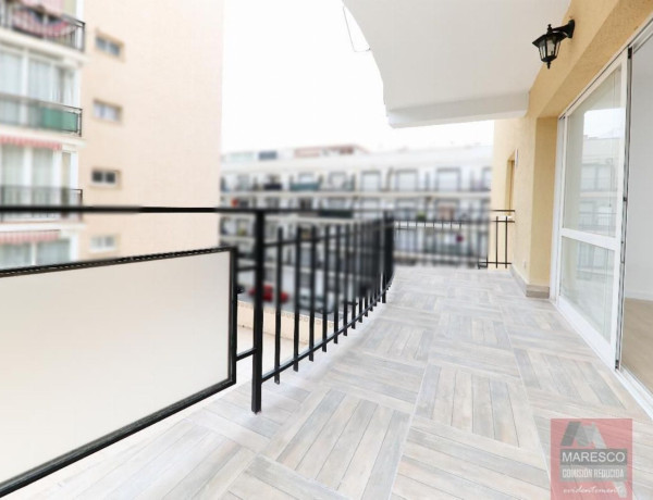 Piso en venta en Los Boliches , Fuengirola thumbnail 1