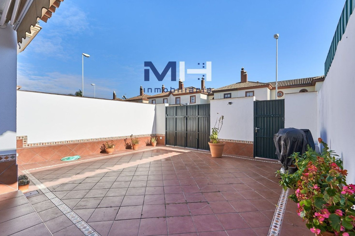 Venta de chalet adosado en Urb. Las Palmeras , Sanlúcar de Barrameda photo 2