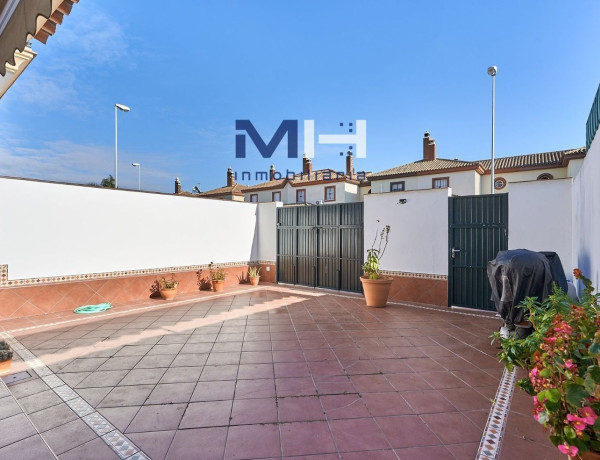 Таунхаус на продажу в  Urb. Las Palmeras , Sanlúcar de Barrameda photo 2