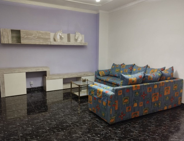 Продажа квартиры в Mesa y Lopez, 22, Santa Lucía de Tirajana thumbnail 1