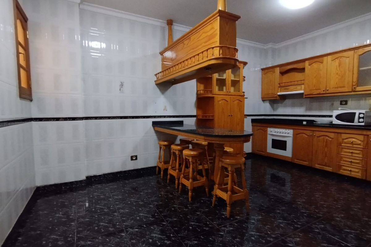 Продажа квартиры на Mesa y Lopez, 22, Санта-Лусия-де-Тирахана
 photo 3