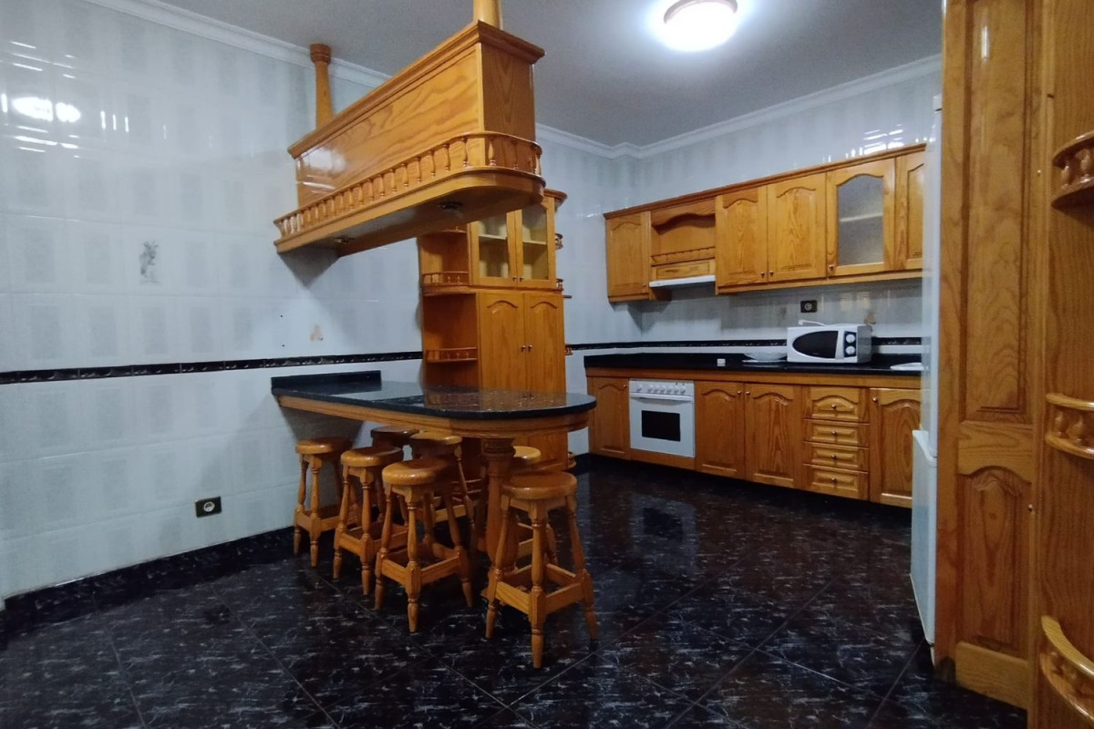 Продажа квартиры на Mesa y Lopez, 22, Санта-Лусия-де-Тирахана
 photo 4
